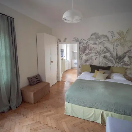 Apartment Flat By Grazrentals With Garden View & Parking Included Graz